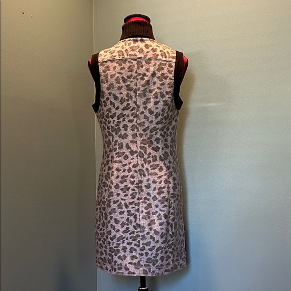 Johnston & Murphy Sleeveless Leopard-Print Zip Front Dress XS - Picture 7 of 16